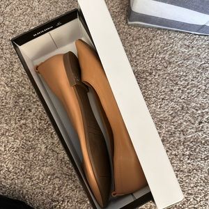 Nine West pointed toe flats